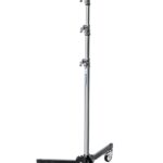 Avenger Roller Stand 33 with folding base