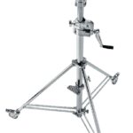 Avenger Wind Up stand 30 low base steel