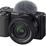 Sony ZV-E10 + 16–50 mm II