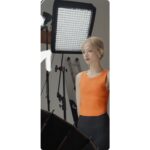 SIRUI A200B Bi-Color selbstaufblasbare LED-Leuchte mit Grid (200 W) - geöffnete Verpackung – Bild 4